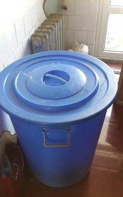 哈爾濱道外區先鋒路搬家轉讓 實用二手日用品與大桶優惠處理